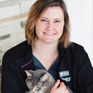 pet-hospital-longmont-Jessica-300