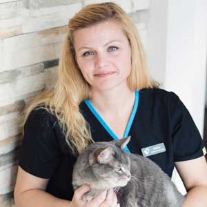 pet-hospital-longmont-Melissa-300